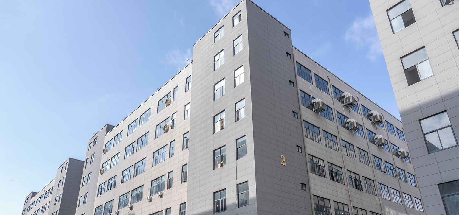 宁波义曼纺织有限公司。